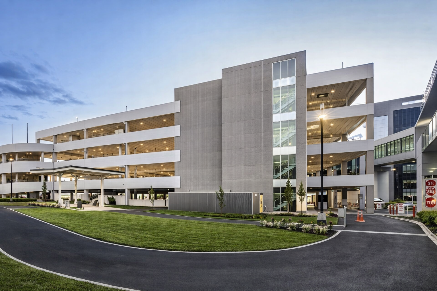 Bradley International Parking Garage